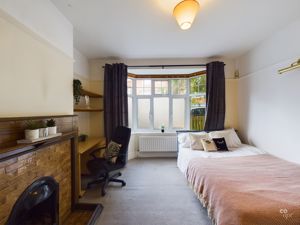 room 1 - click for photo gallery